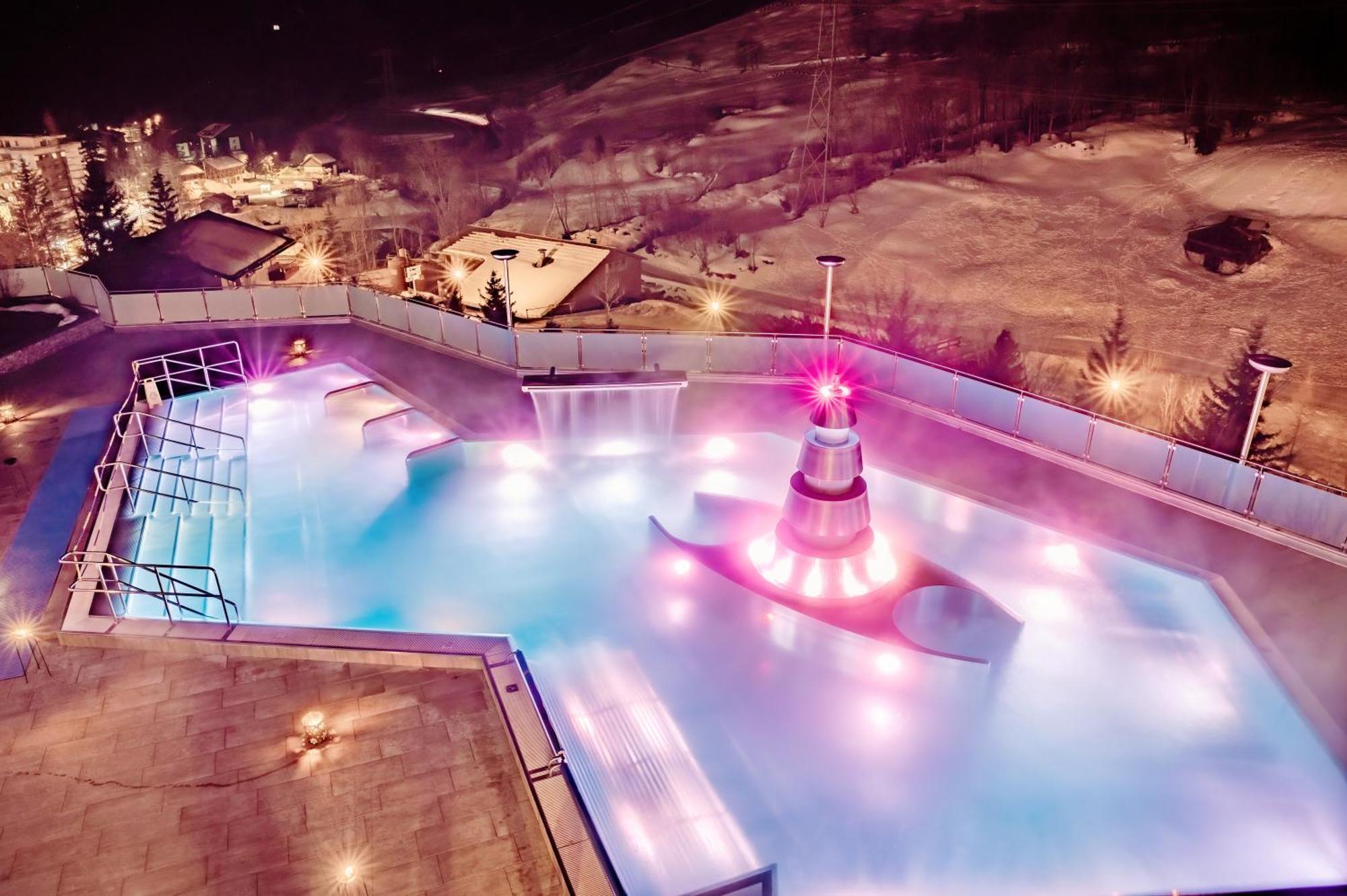 Hotel Walliserhof-Leukerbad-Therme Exterior foto